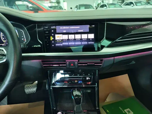 Volkswagen Passat — Фото автомобиля 12