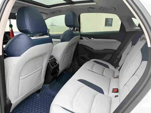 Geely Xingrui — Фото автомобиля 5