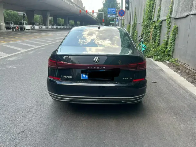 Volkswagen Passat — Фото автомобиля 8