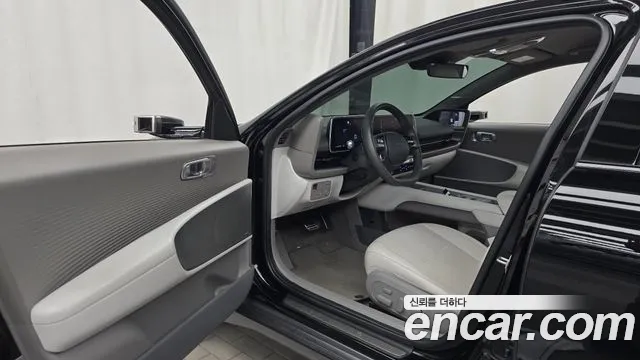 Hyundai Ioniq 6 — Фото автомобиля 10