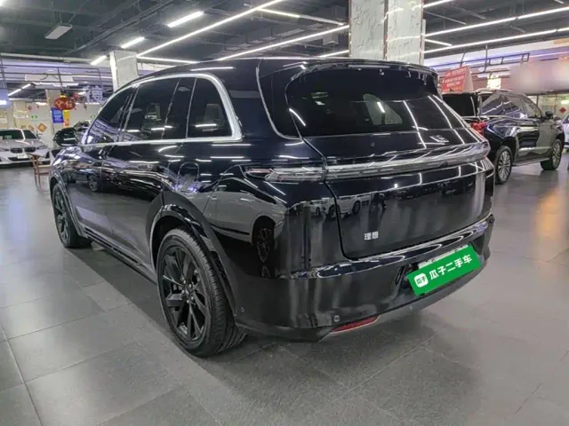 Li Auto L7 — Фото автомобиля 4