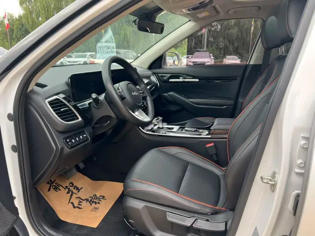 Kia Seltos — Фото автомобиля 6
