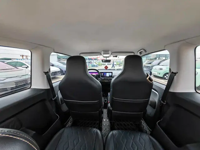 Baojun KiWi EV — Фото автомобиля 14