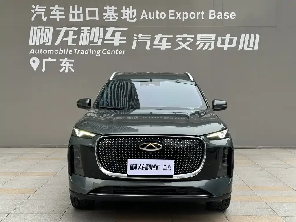 Chery Tiggo 8 PLUS 2025 Model 290TGDI DCT Luxury 7-Seater — Фото автомобиля 2