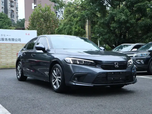 Honda Civic — Фото автомобиля 3