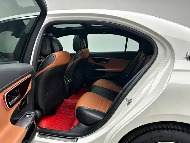 Mercedes-Benz C-Class — Фото автомобиля 9