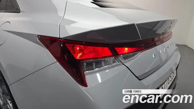 Hyundai Avante — Фото автомобиля 8