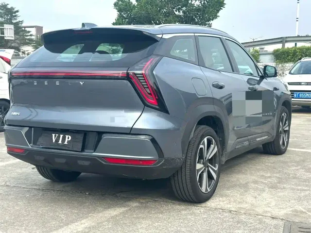 Geely Boyue L — Фото автомобиля 11