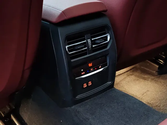 BMW 3 Series — Фото автомобиля 15