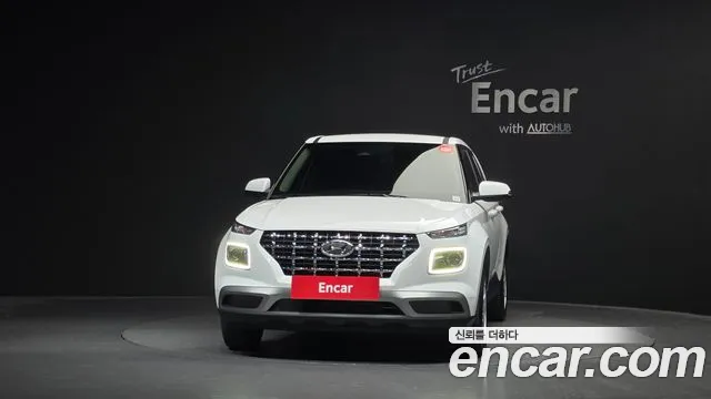 Hyundai Venue — Фото автомобиля 3
