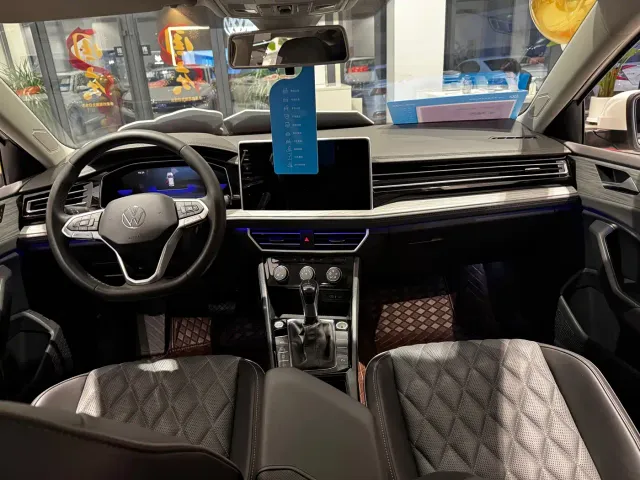 Volkswagen Sagitar — Фото автомобиля 13