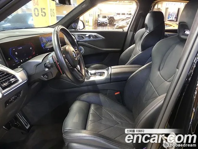 BMW XM G09 — Фото автомобиля 10