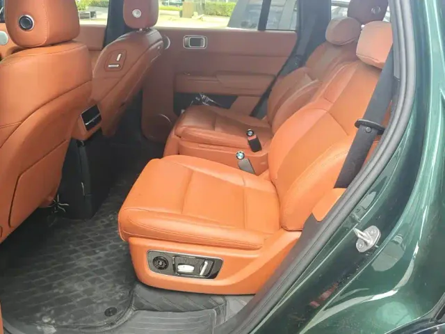 Li Auto L9 — Фото автомобиля 11