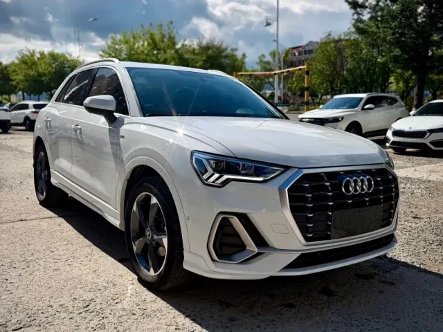 Audi Q3 — Фото автомобиля 3