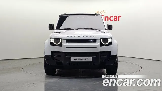 Land Rover Defender — Фото автомобиля 7