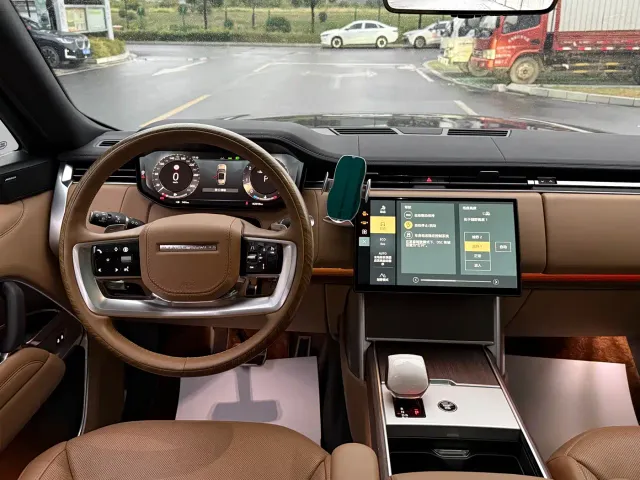 Land Rover Range Rover — Фото автомобиля 13