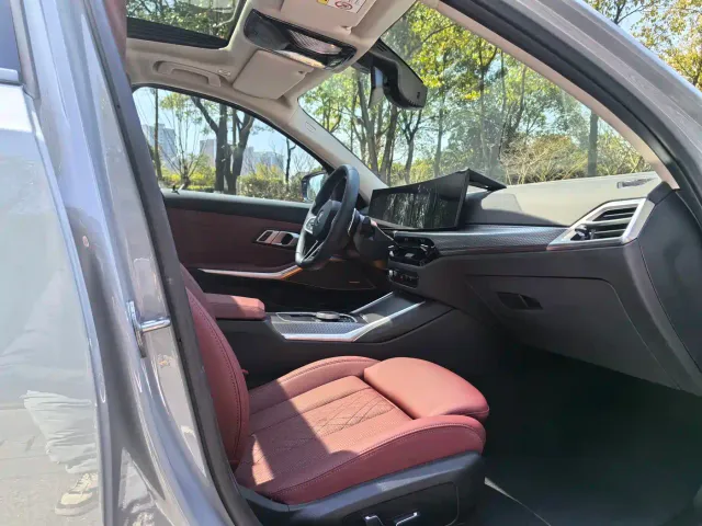 BMW 3 Series — Фото автомобиля 17