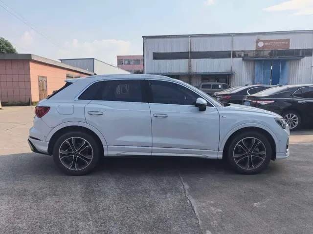 Audi Q3 — Фото автомобиля 3