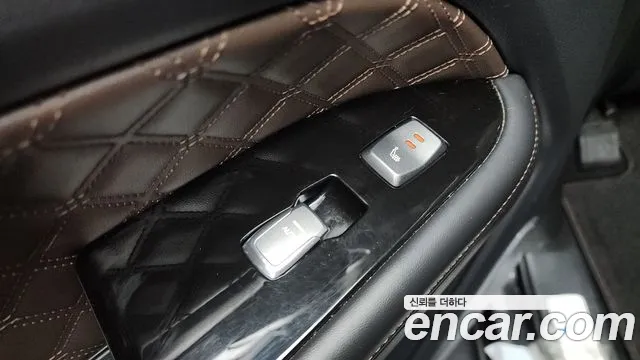 KG_Mobility_Ssangyong Rexton All Rexton Дизель 2.2 4WD — Фото автомобиля 19