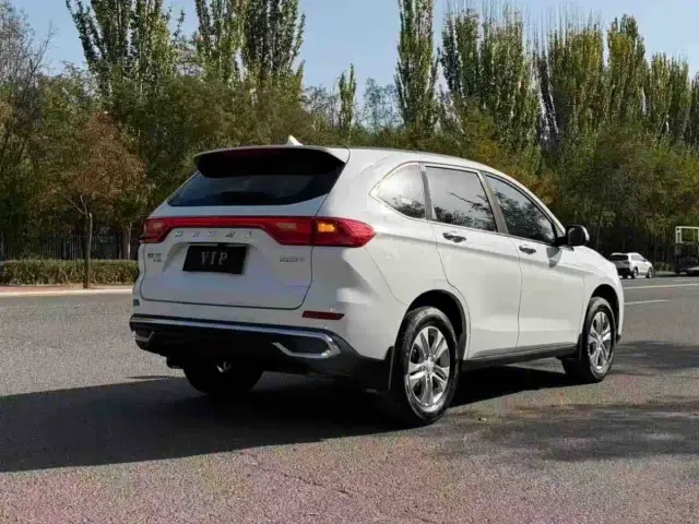 Haval M6 — Фото автомобиля 6