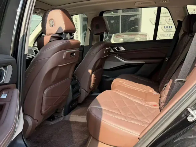 BMW X5 — Фото автомобиля 8
