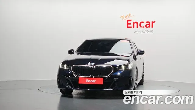 BMW 5-Series 5 серия (G60) 530i xDrive M Sport — Фото автомобиля 2