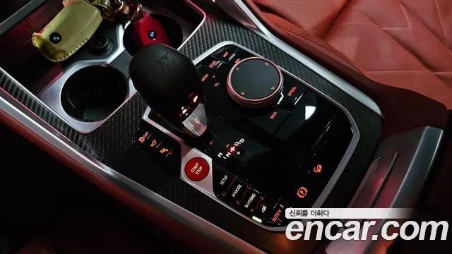BMW XM — Фото автомобиля 9