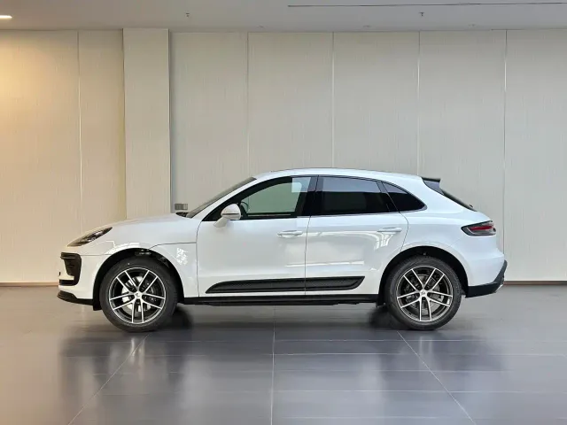 Porsche Macan — Фото автомобиля 7