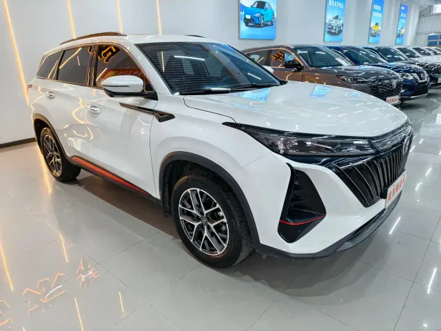 Changan CS75 Plus — Фото автомобиля 3