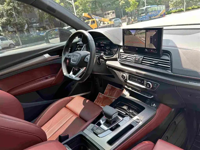Audi Q5L — Фото автомобиля 21