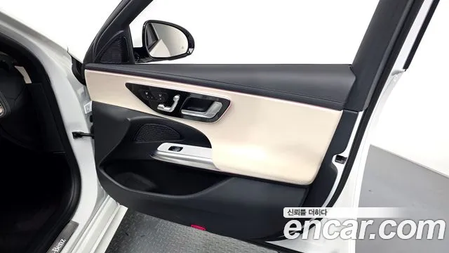 Mercedes-Benz E-Class W214 — Фото автомобиля 13