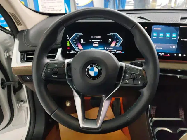 BMW X1 — Фото автомобиля 15