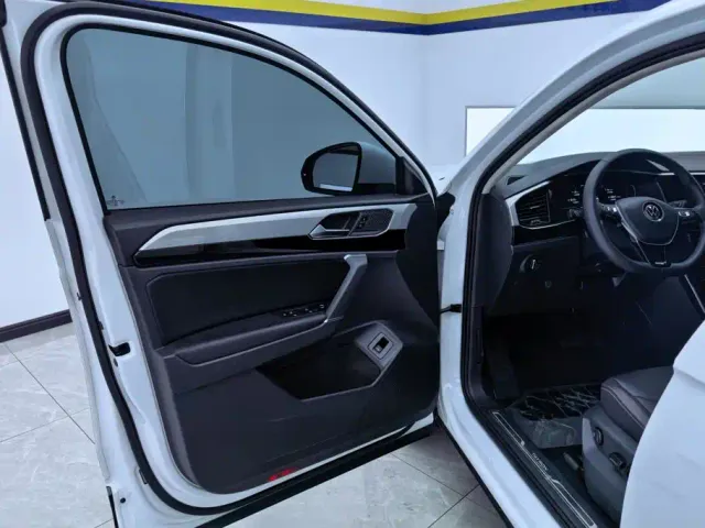 Volkswagen Tayron — Фото автомобиля 7