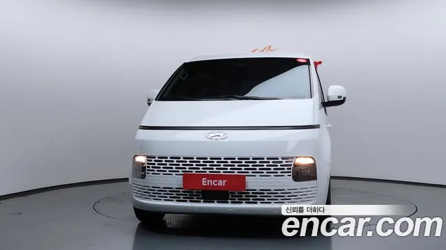 Hyundai Staria Staria 4WD Tourer 9 мест — Фото автомобиля 3
