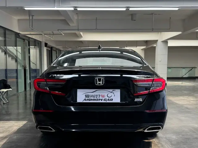 Honda Accord — Фото автомобиля 6