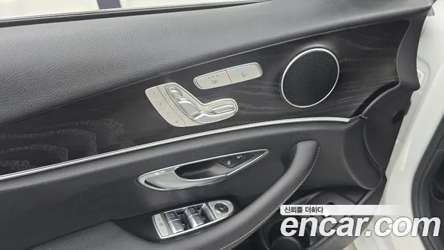 Mercedes-Benz E-Class W213 — Фото автомобиля 27