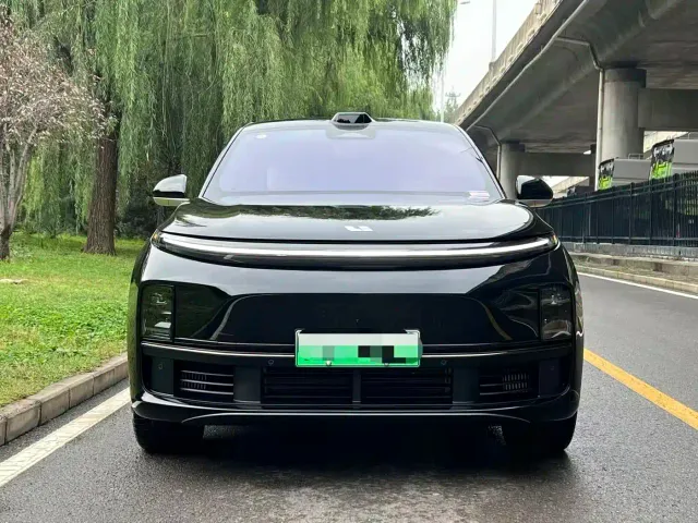 Li Auto L7 — Фото автомобиля 2
