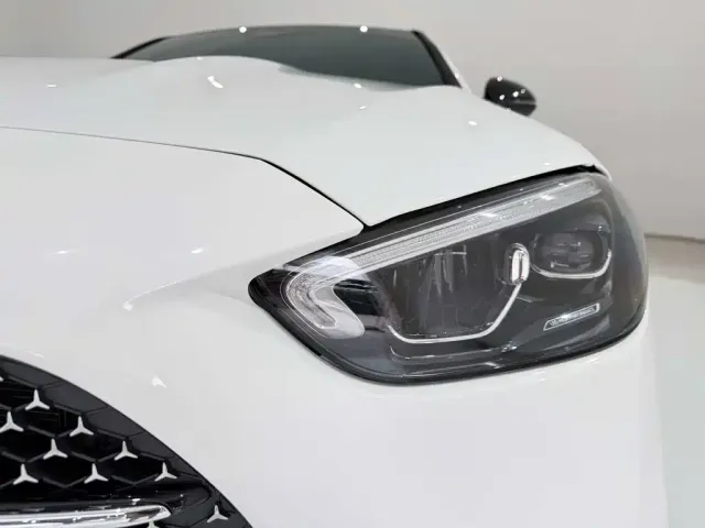 Mercedes-Benz C-Class — Фото автомобиля 9