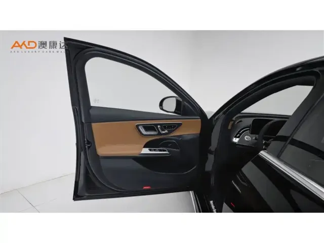 Mercedes-Benz Mercedes-Benz E-Class 2024 Facelift E 300 L Fashion Sport — Фото автомобиля 10