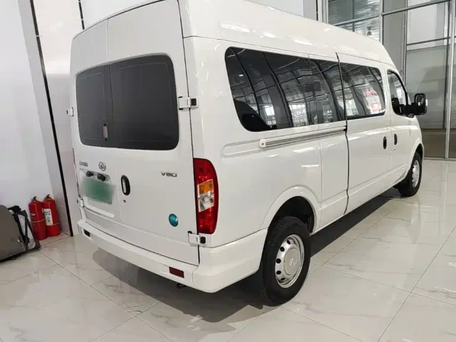 Maxus Xintu V80 — Фото автомобиля 6