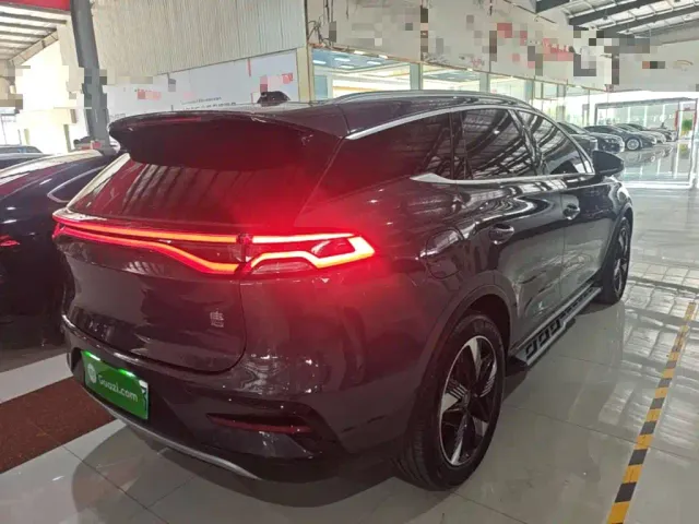 BYD Tang — Фото автомобиля 6