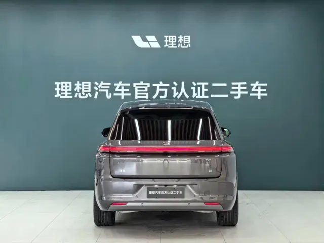 Li Auto L8 — Фото автомобиля 4