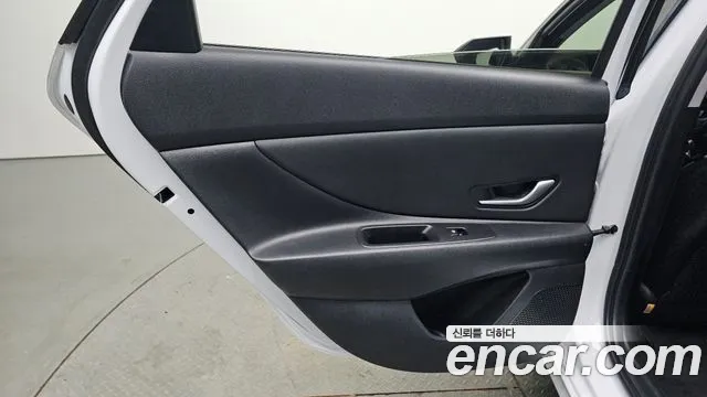 Hyundai AVANTE Avante (CN7) — Фото автомобиля 25