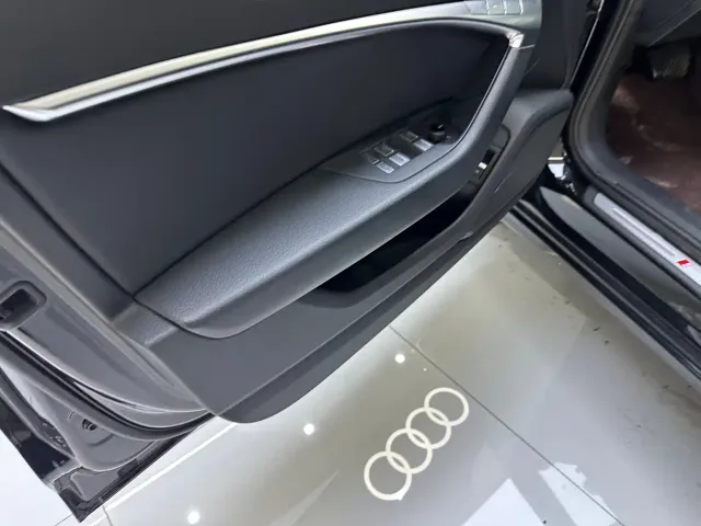Audi A6L — Фото автомобиля 6