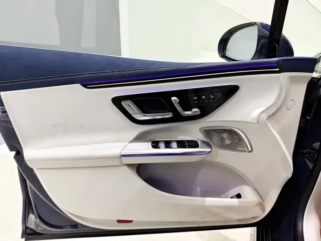 Mercedes-Benz EQE — Фото автомобиля 12