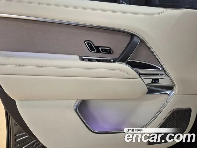 Land Rover Range Rover — Фото автомобиля 16
