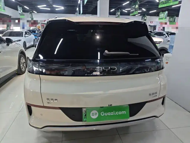BYD Sealion 05 EV — Фото автомобиля 5