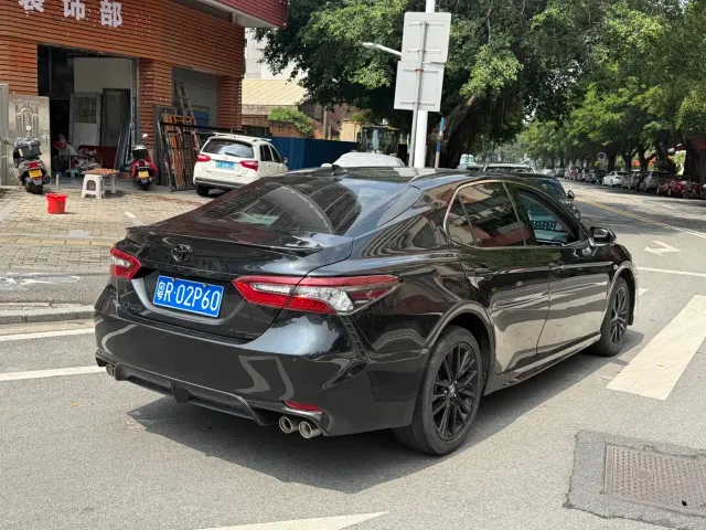 Toyota Camry — Фото автомобиля 4