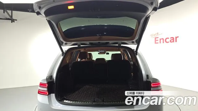 Genesis GV80 — Фото автомобиля 23