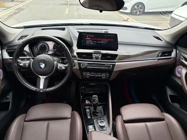 BMW X1 — Фото автомобиля 4